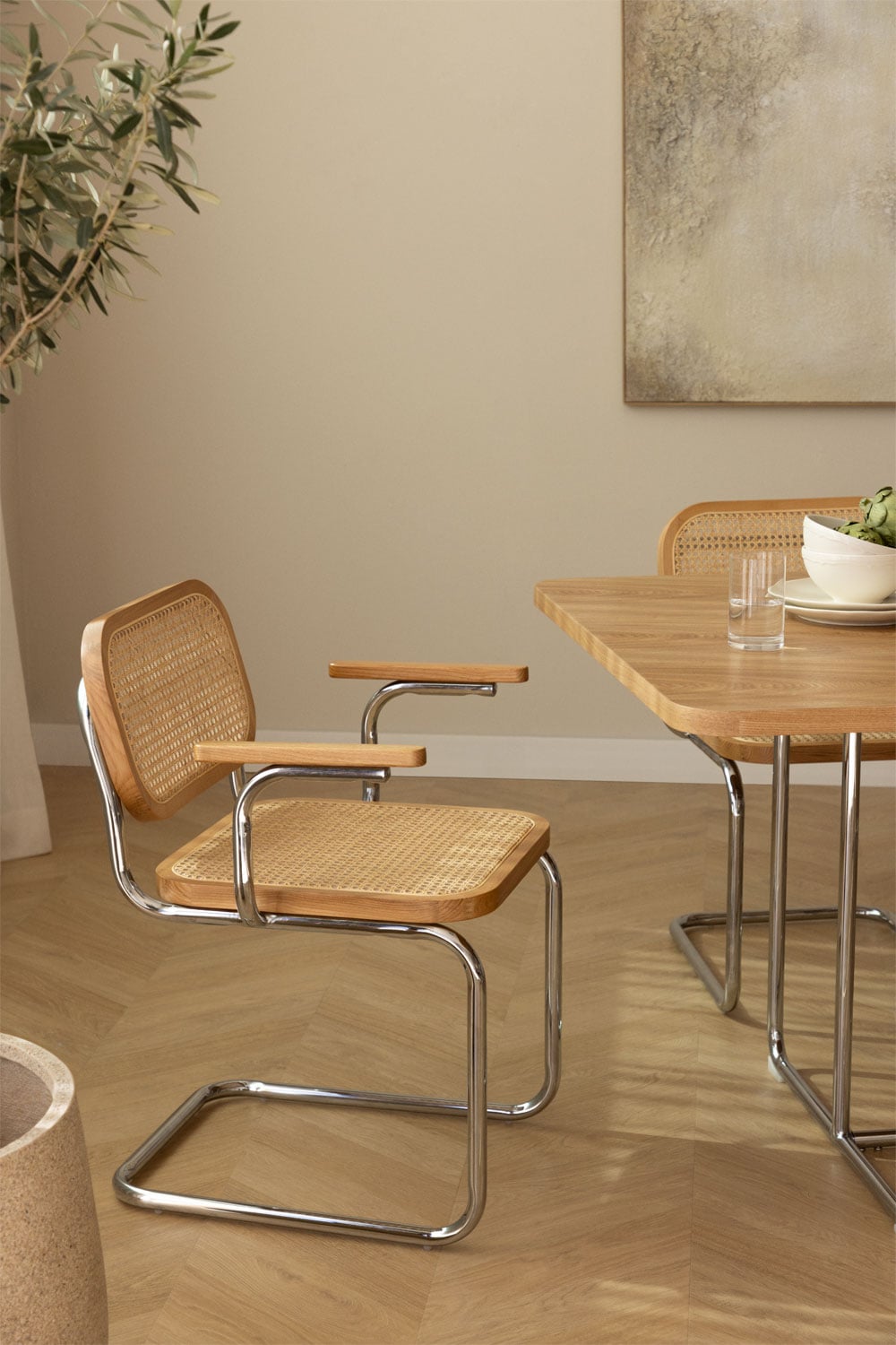 Pack de 4 sillas de comedor con reposabrazos en ratán y acero Tento , imagen de galer&iacute;a 1