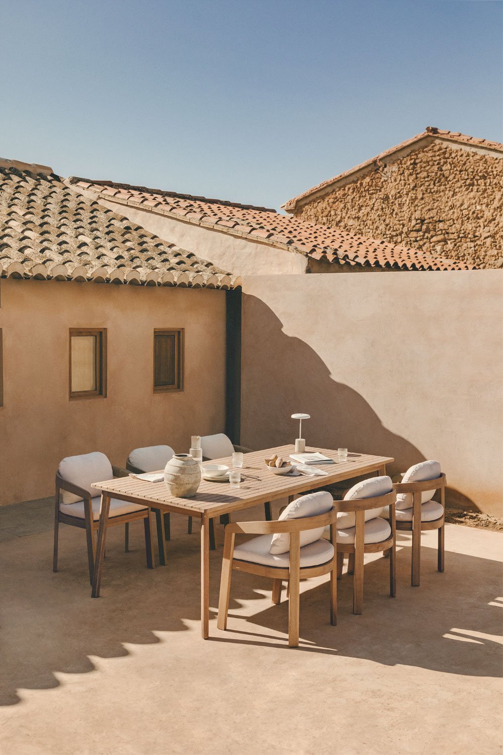 Mesa de jardín rectangular en madera de acacia Kaela, imagen de galería 1