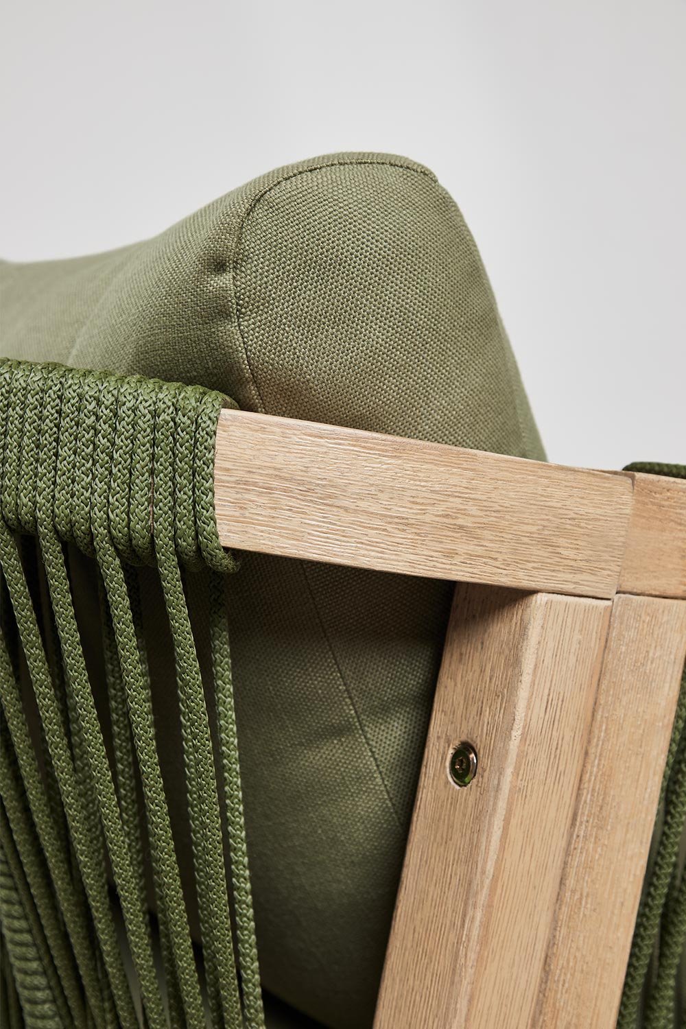 Sillón en madera de acacia Dubai, imagen de galería 2