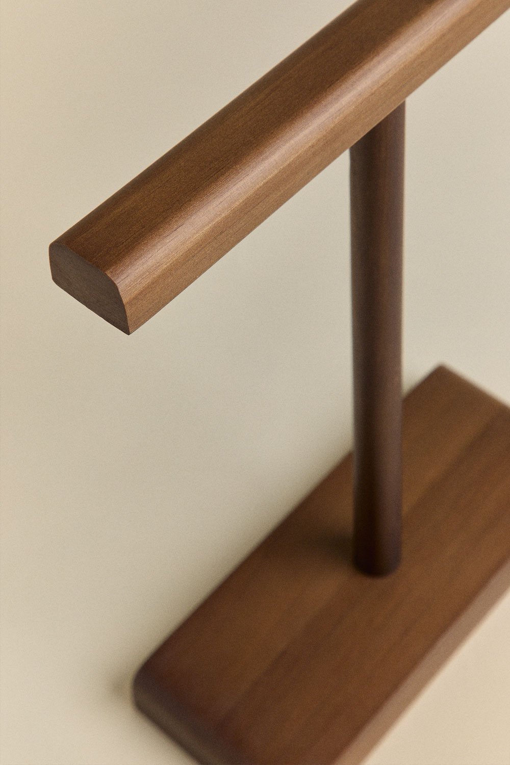 Organizador de joyas en madera de pino Reuvers, imagen de galería 4