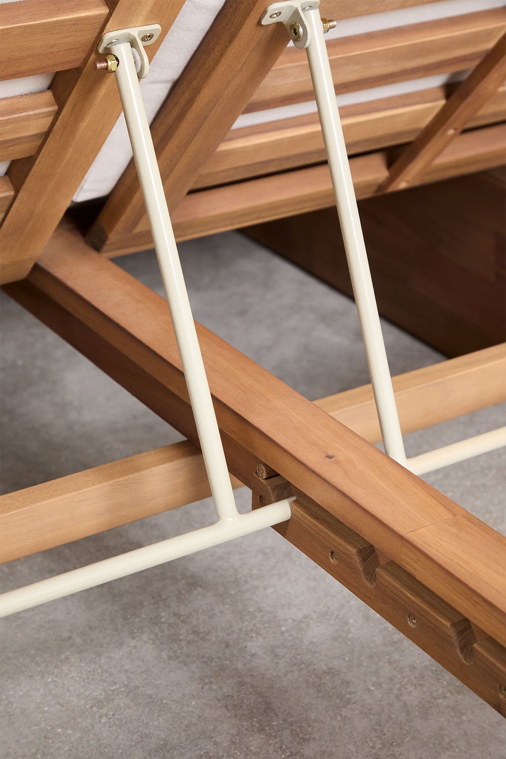 Tumbona doble reclinable en madera de acacia con cojín Dailin, imagen de galería 9