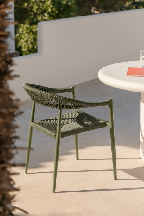 Silla de jardín apilable con reposabrazos en aluminio y ratán sintético Amatria - Verde Oliva Intenso