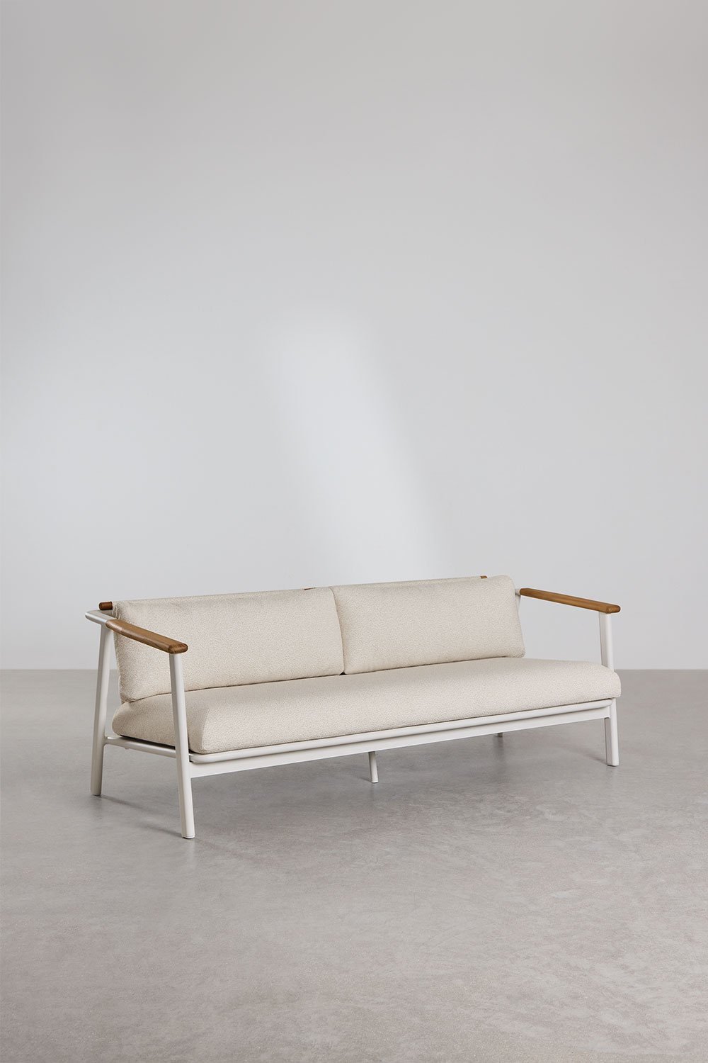Conjunto de salón con sofá de 3 plazas en tela bouclé, 2 mesas de centro y 2 sillones en aluminio Yervin, imagen de galería 2