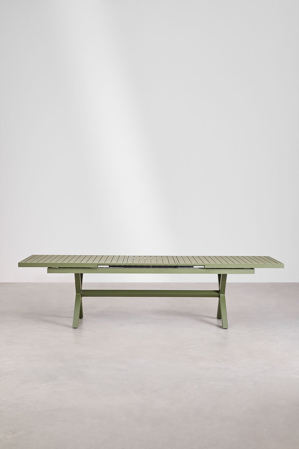 Set de mesa extensible rectangular 240-300x100 cm y 10 sillas de jardín apilables con reposabrazos en aluminio Karena, imagen de galería 5