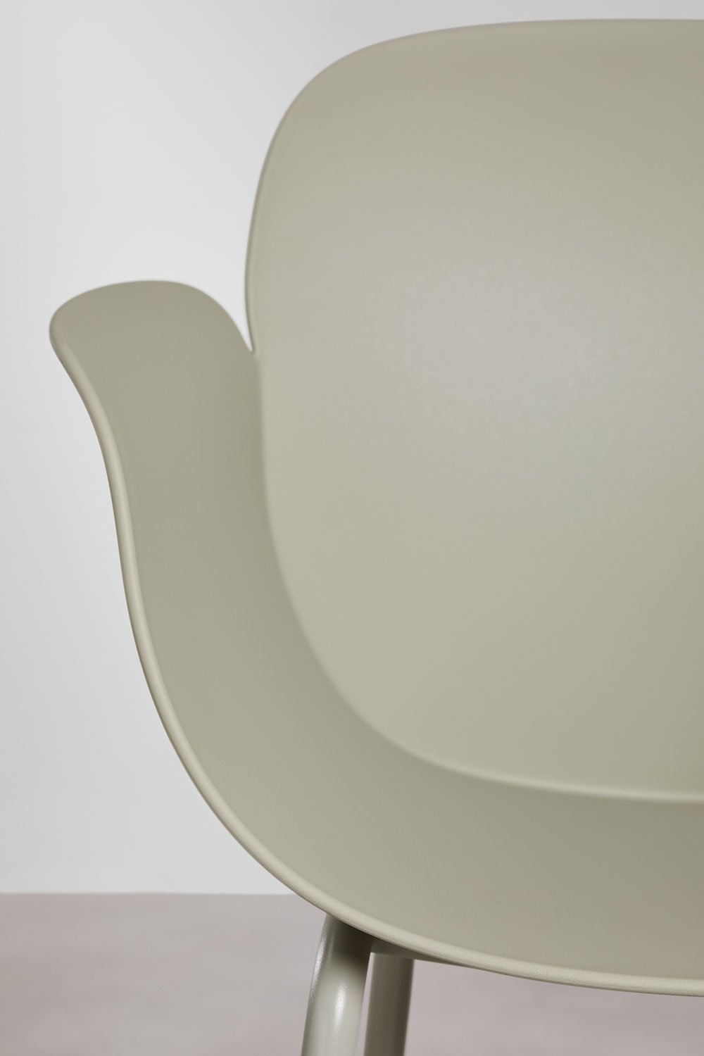 Pack de 4 taburetes altos 65 cm en polipropileno y hierro verde bambú Lynette, imagen de galería 6