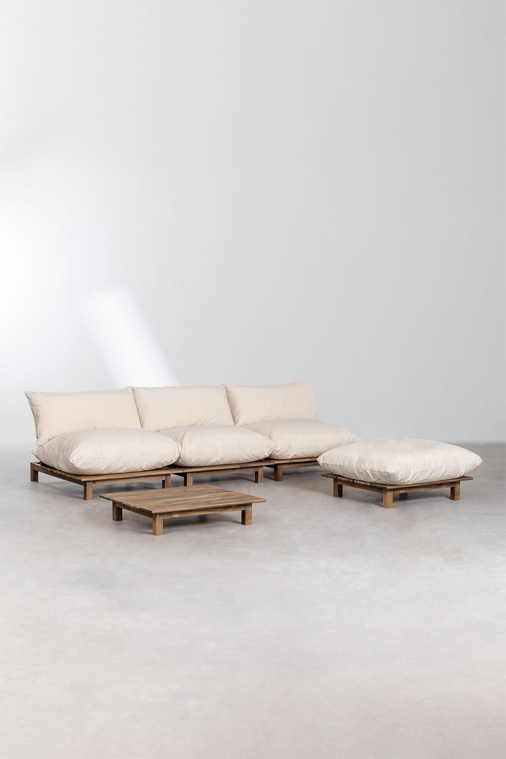 Conjunto de jardín con sofá modular reclinable de jardín de 3 piezas con mesa de centro y puff en madera de acacia Brina   , imagen de galería 3