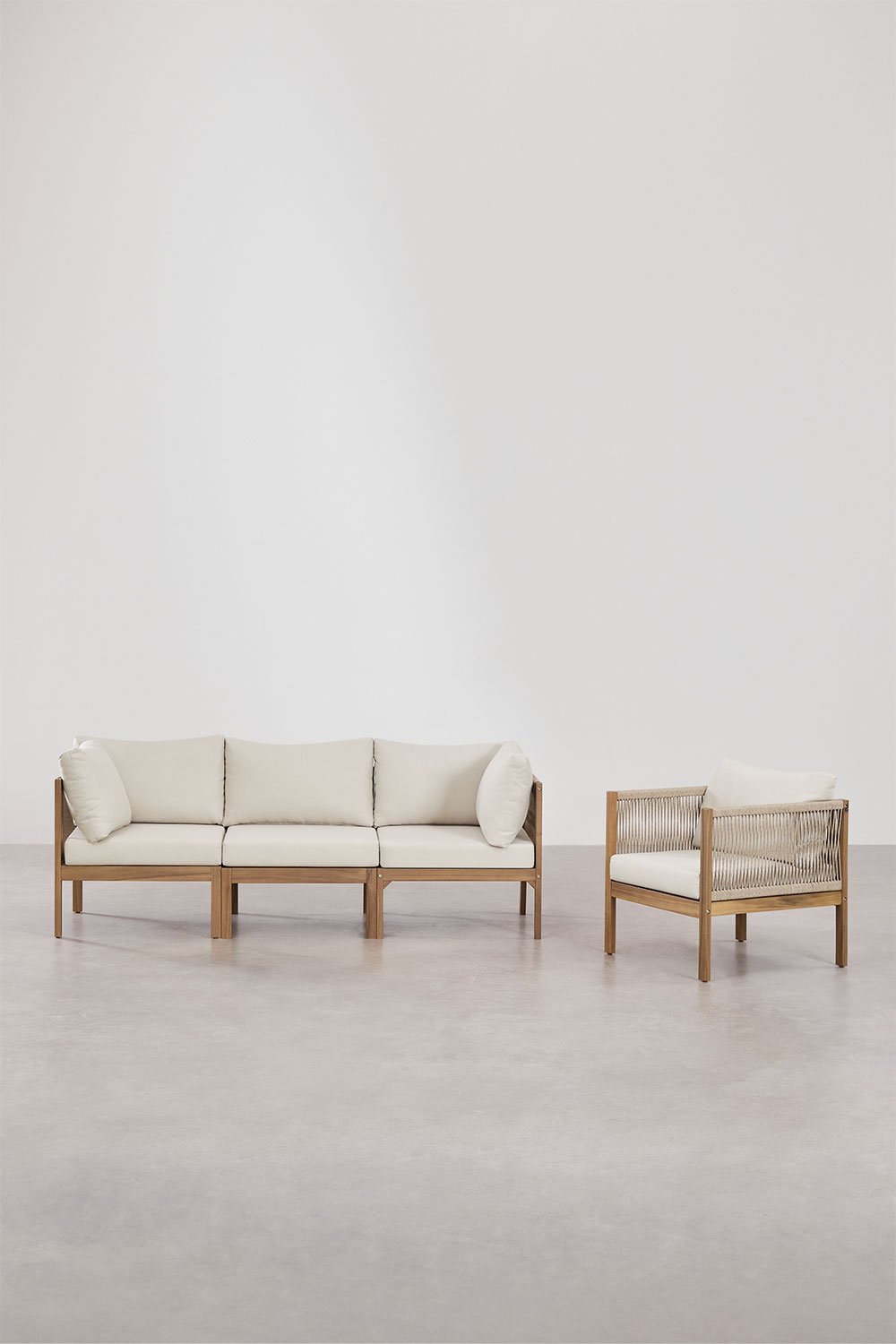 Conjunto de jardín con sofá modular de 3 piezas con reposabrazos y sillón en madera de acacia Branson, imagen de galería 3