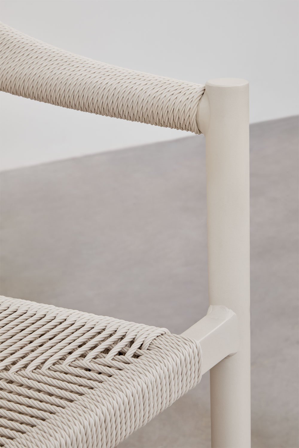 Taburete alto de jardín en aluminio y cuerda trenzada Amatria, imagen de galería 7