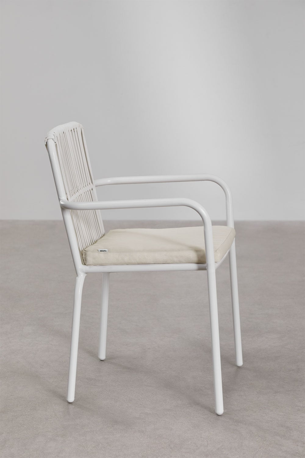 Pack de 4 sillas de jardín apilables con reposabrazos en aluminio Alberta, imagen de galer&iacute;a 4