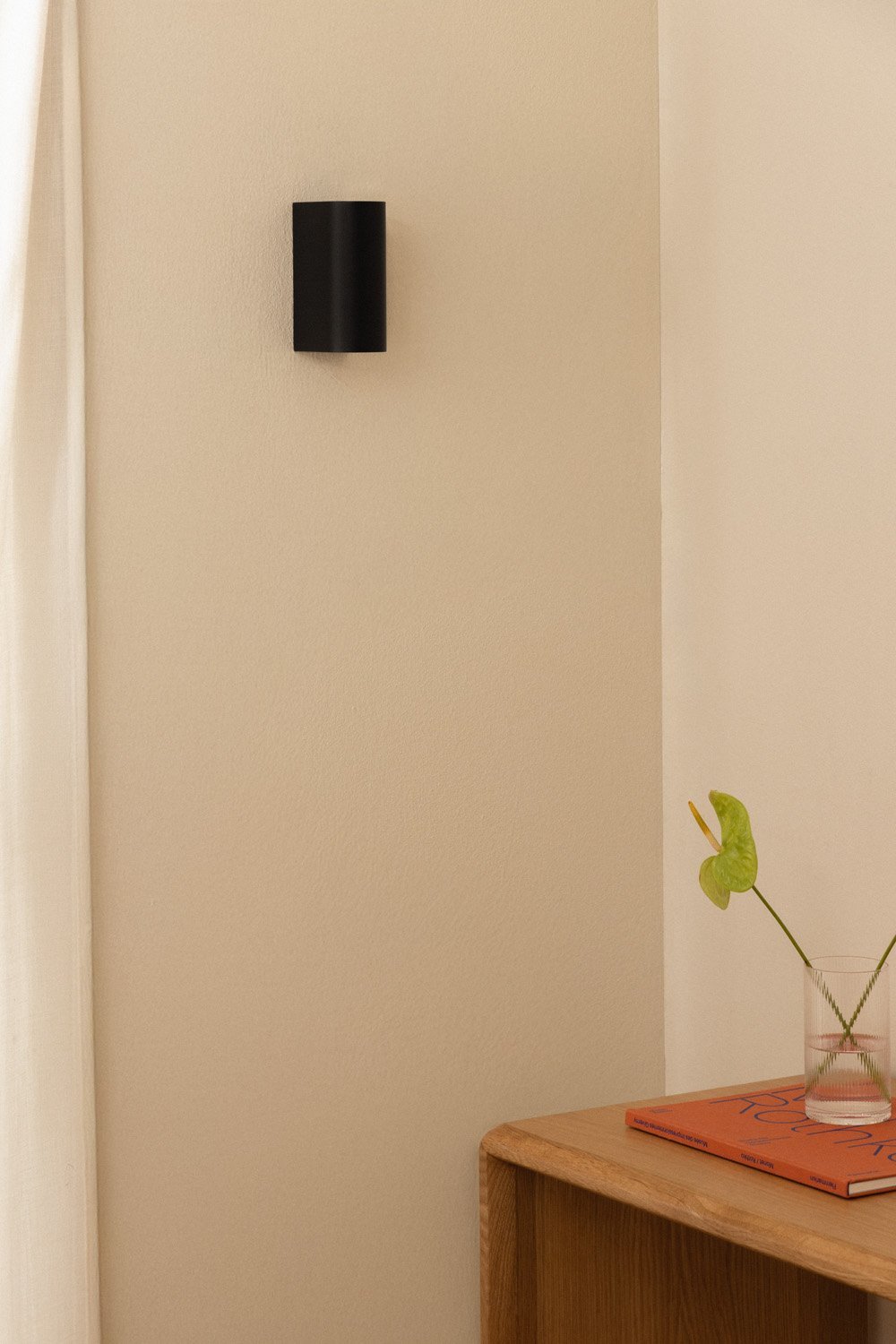 Aplique de pared en aluminio con 2 puntos de luz Pevot , imagen de galería 1