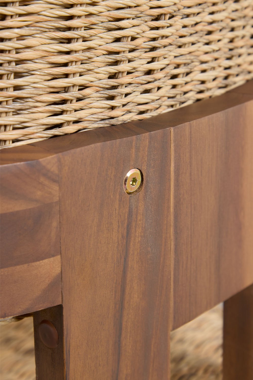 Pack de 2 sillas de jardín con reposabrazos en madera de acacia y ratán sintético Ginara, imagen de galería 8