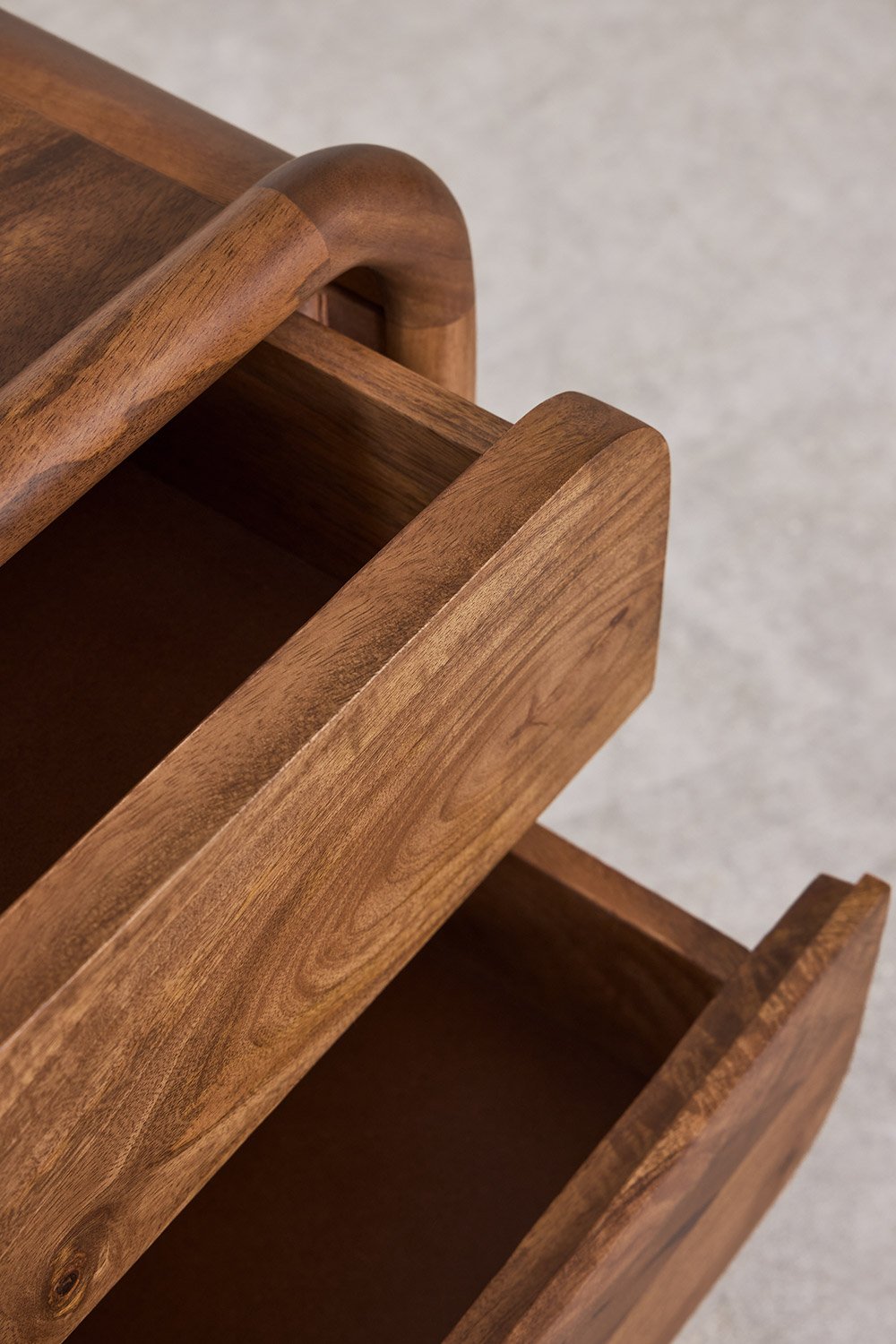 Mesita de noche 50x43 cm en madera de mango Gina, imagen de galería 6