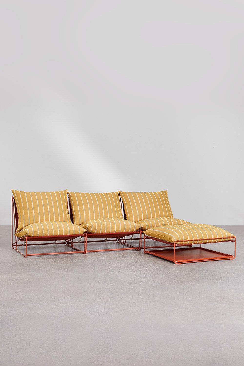 Sofá modular de 3 piezas y puff convertible Amaro, imagen de galería 1