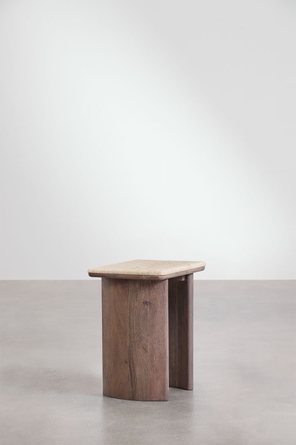 Mesa auxiliar en travertino y madera de acacia Casilda , imagen de galería 4