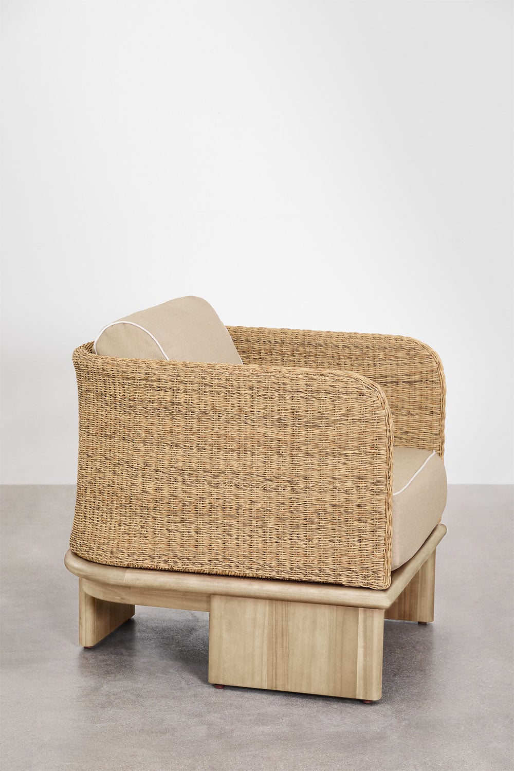 Sillón de jardín en ratán y madera de acacia Famara, imagen de galer&iacute;a 4