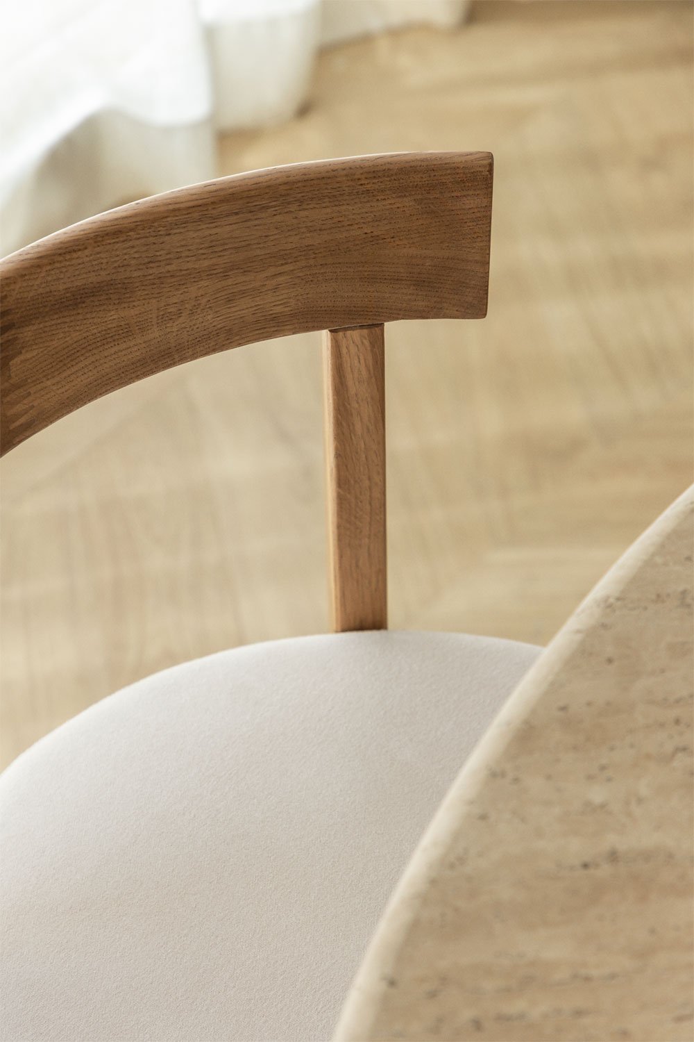 Pack de 4 sillas de comedor en madera de roble y tapizadas Manila, imagen de galería 2