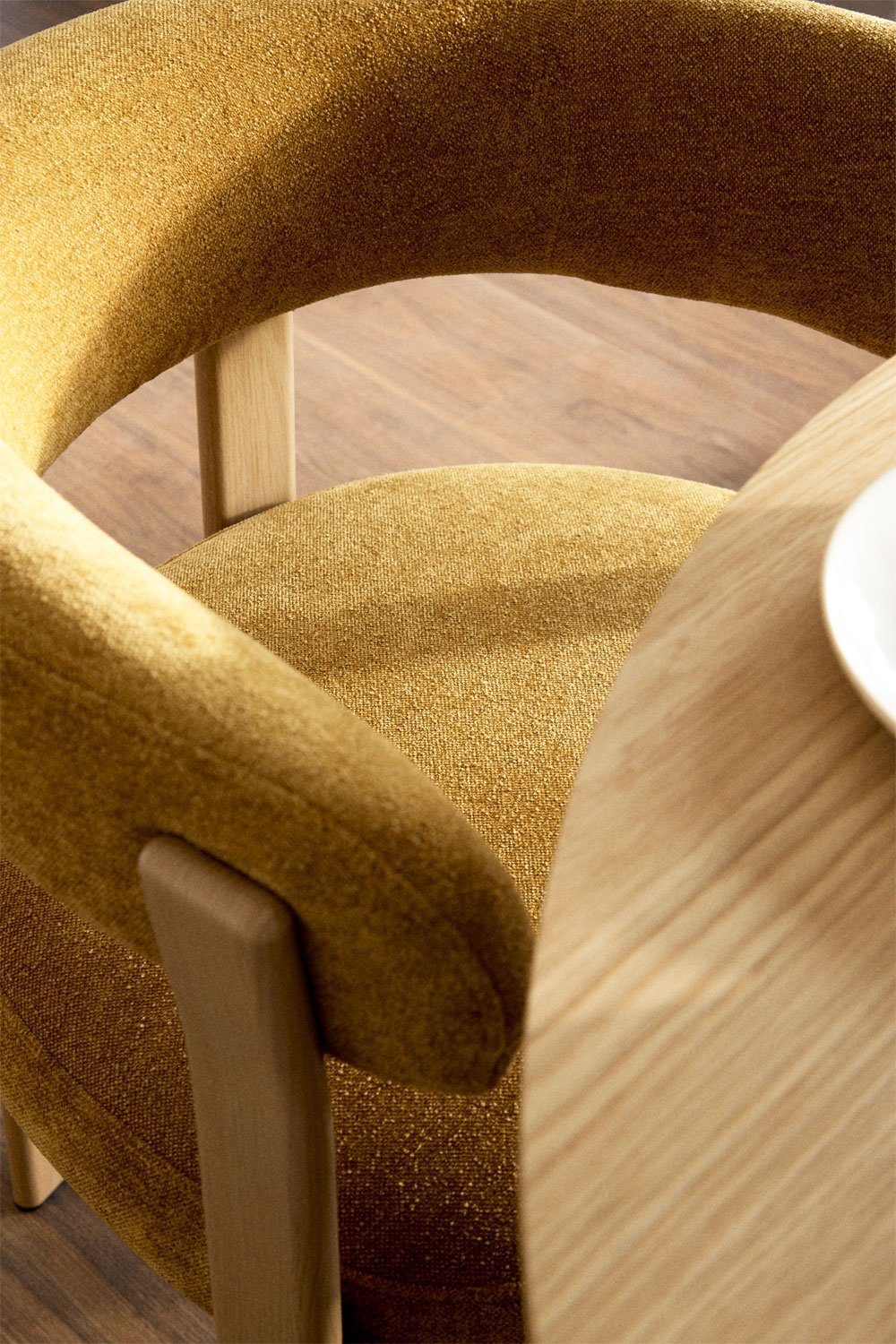 Pack de 4 sillas de comedor con reposabrazos tapizadas y en hierro Jolie, imagen de galería 3