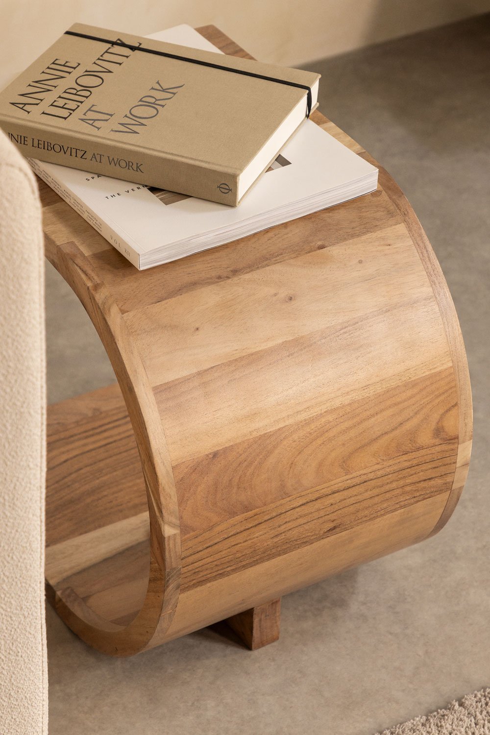 Mesa auxiliar 45x30 cm en madera Rigi, imagen de galería 2