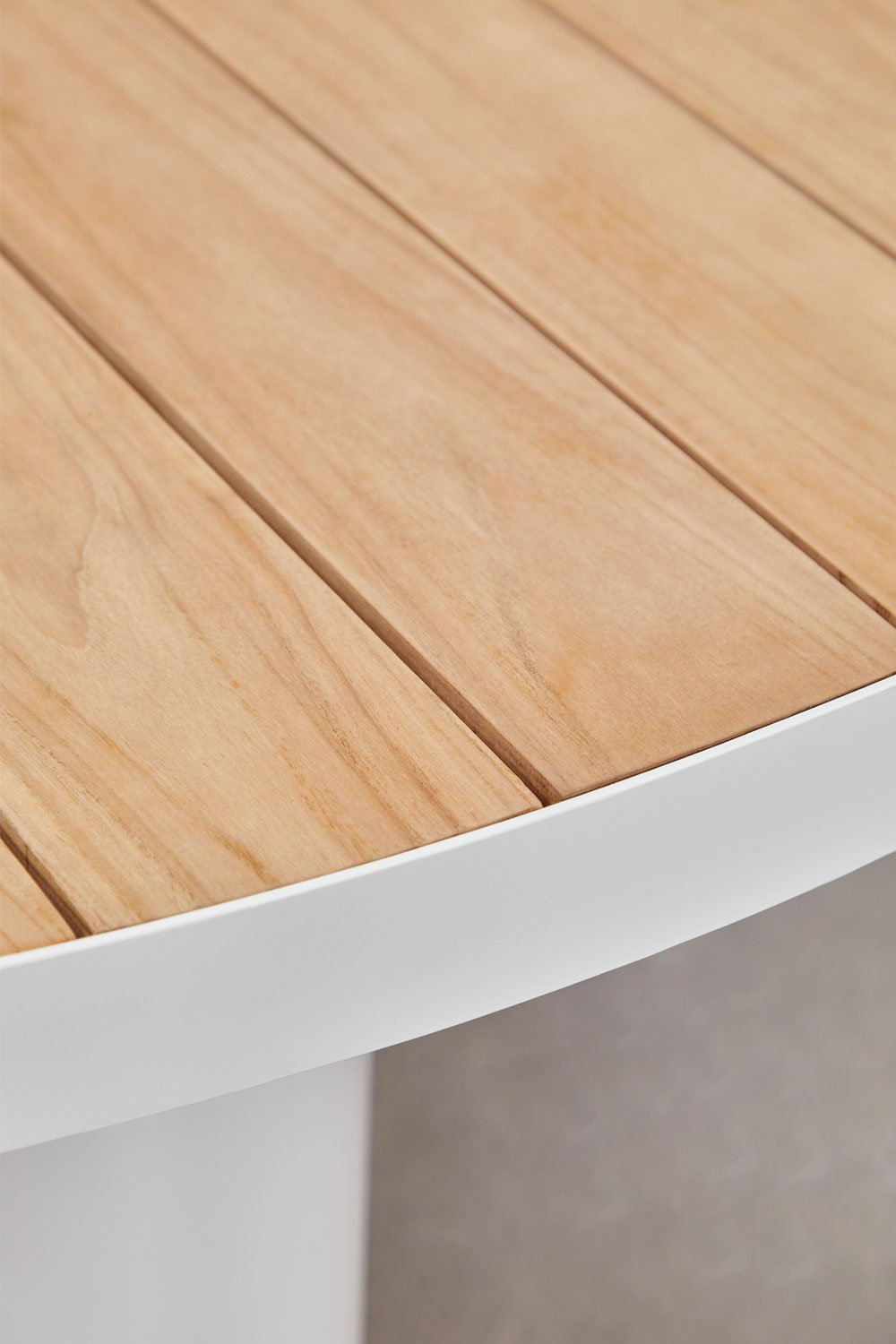 Set de mesa redonda Ø180 cm en madera de teca y aluminio Riviera y 8 sillas de jardín en aluminio y tela Roderise, imagen de galería 3