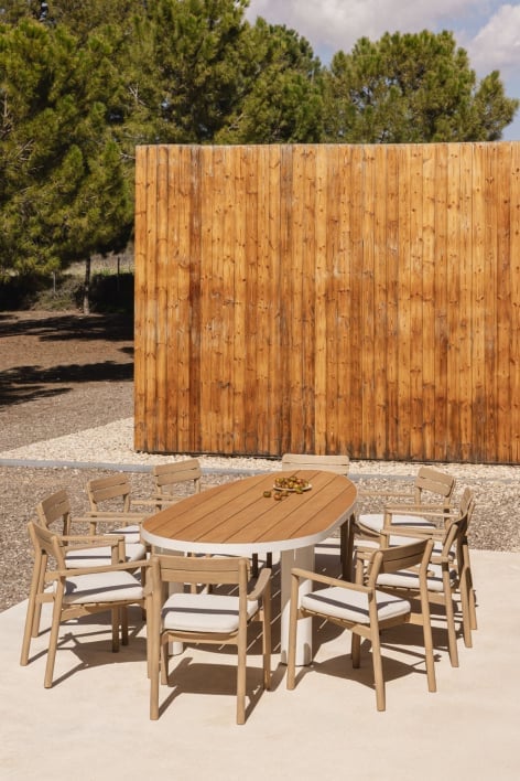 Set de mesa ovalada 260x110 cm en aluminio y madera de teca Taneli y 10 sillas de jardín en madera de acacia Saira