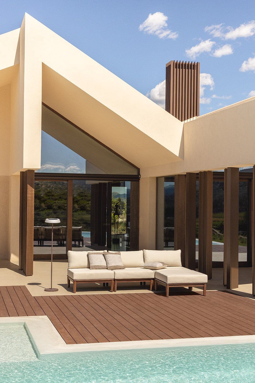 Sofá modular de jardín de 3 piezas y puff en acacia Giulia    , imagen de galería 1