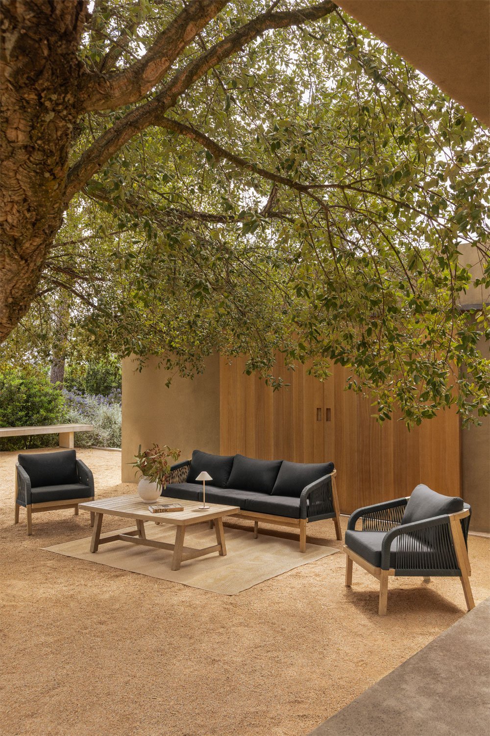 Conjunto de jardín con sofá de 3 plazas, 2 sillones y mesa de centro en madera de acacia Dubai, imagen de galería 1