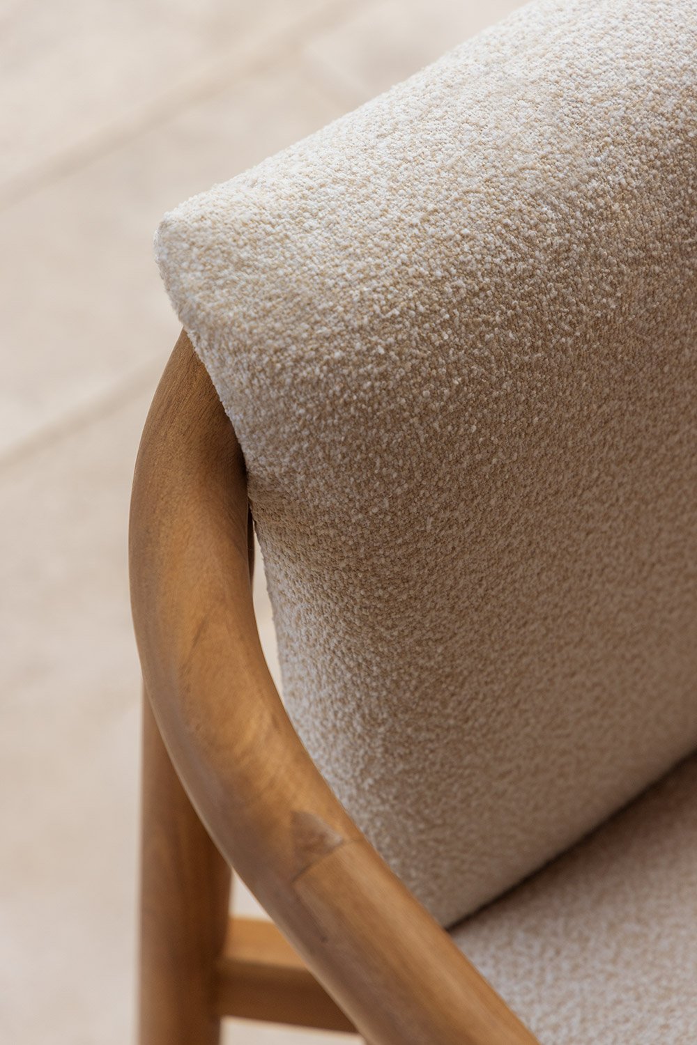 Pack de 4 sillas de jardín con reposabrazos en madera de acacia Elmina, imagen de galería 2