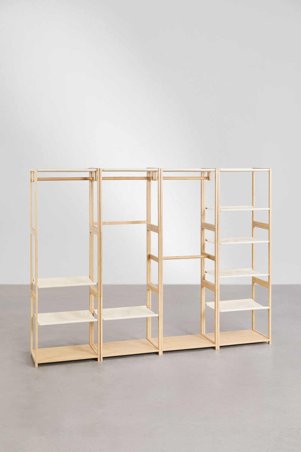 Armario modular abierto de 4 piezas con estantería y perchero en bambú Deneb, imagen de galería 4