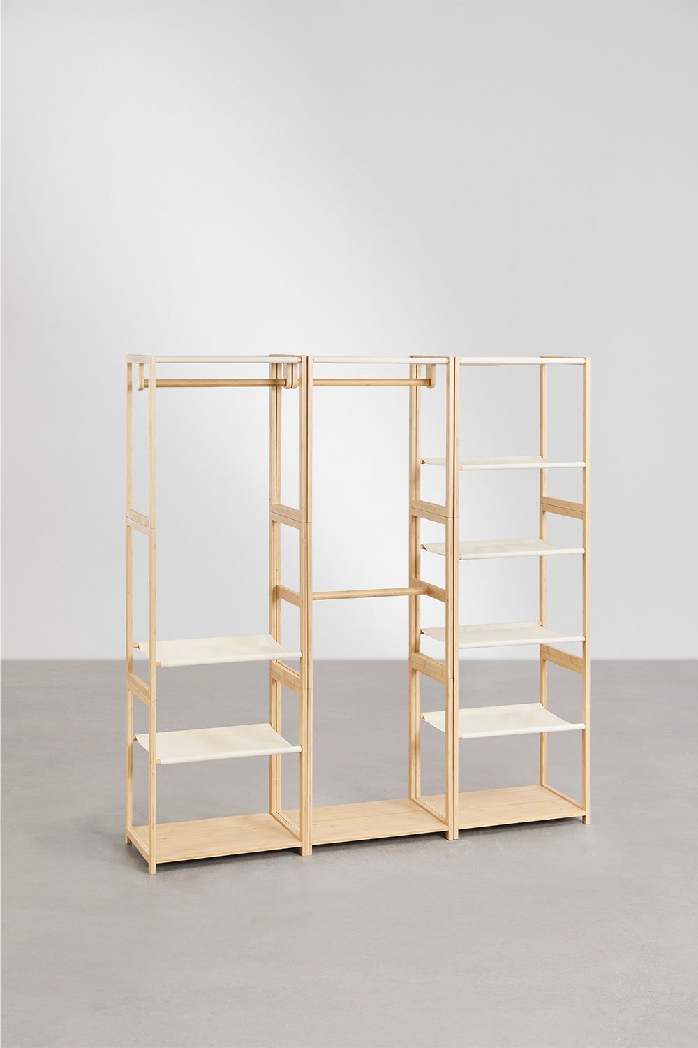 Armario modular abierto de 3 piezas con estantería y perchero en bambú Deneb, imagen de galería 4