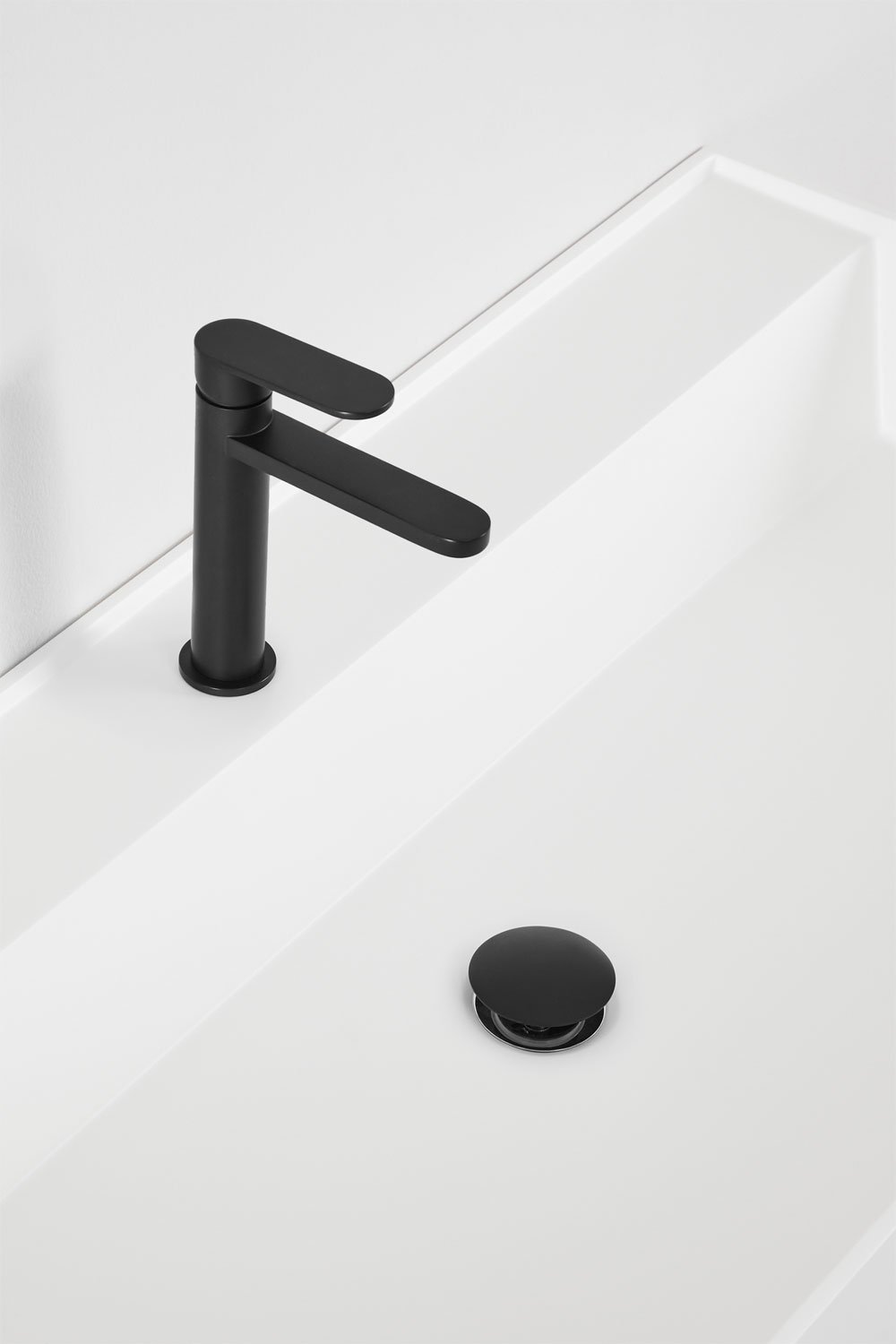 Conjunto de mueble de baño en madera y chapa de fresno con lavabo integrado Ona, imagen de galería 7