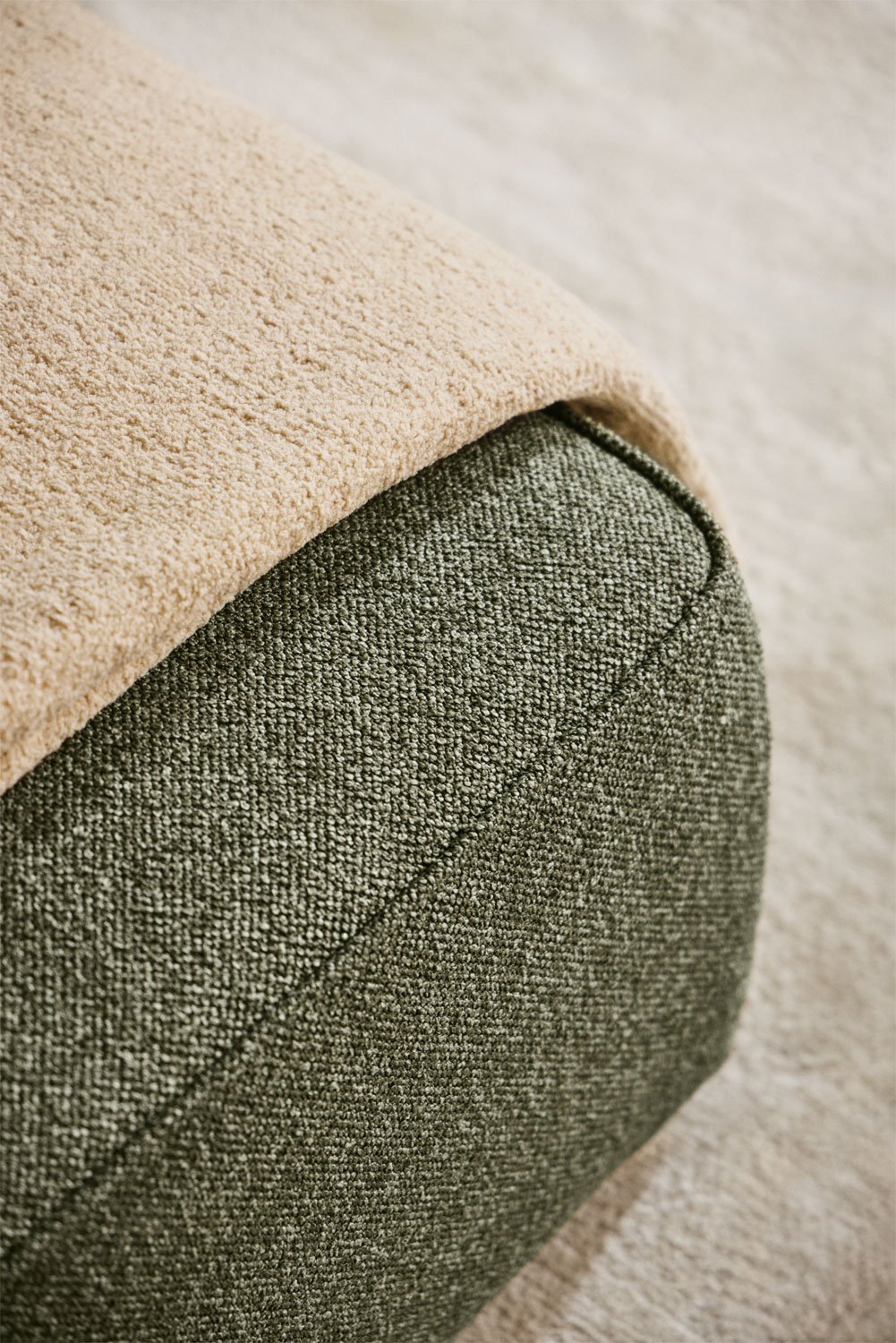 Sofá modular chaise longue derecho de 4 piezas con puff tapizado Cardea, imagen de galería 2