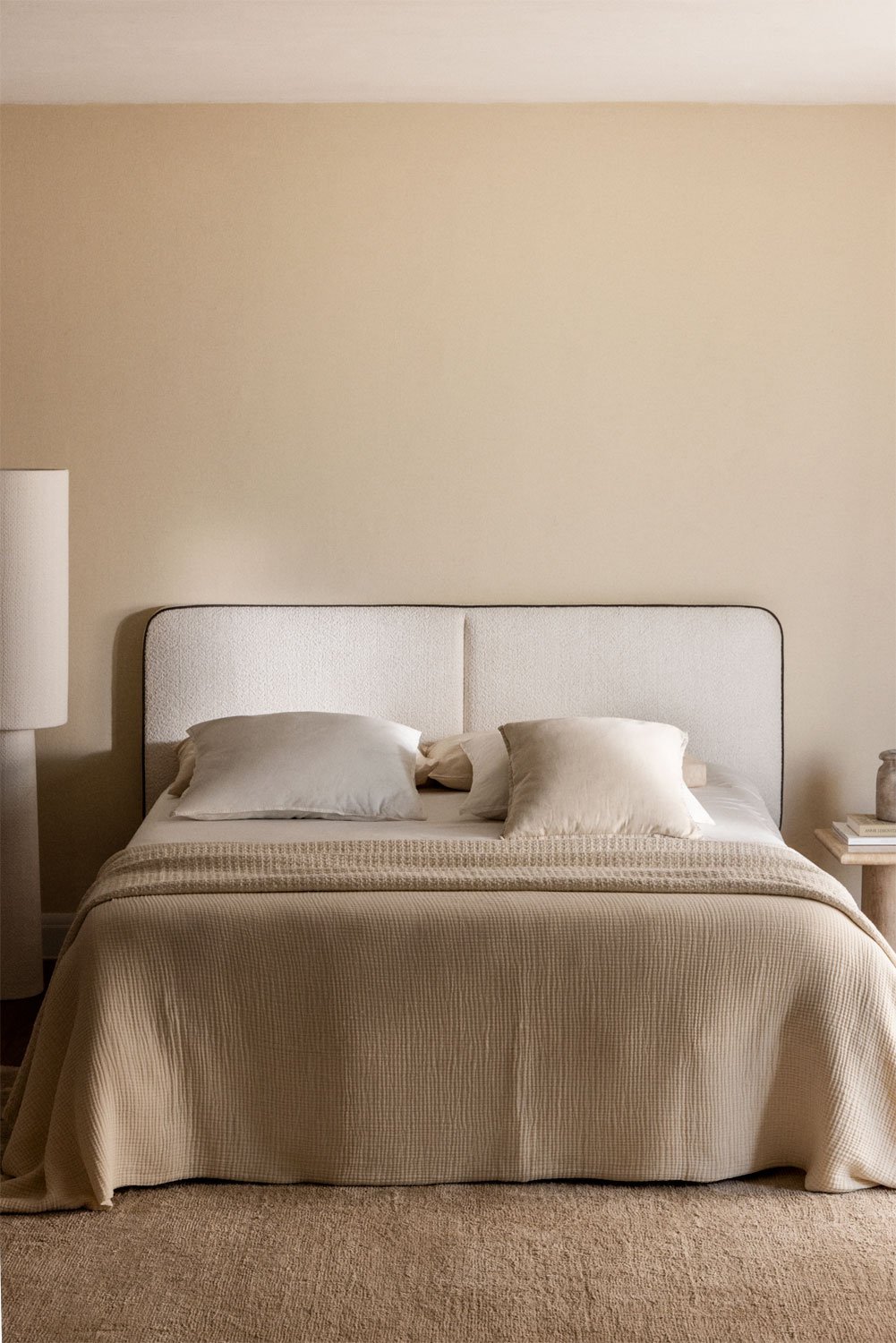 Cabecero para cama de 150cm en chenilla blanco roto Romeo, imagen de galería 1
