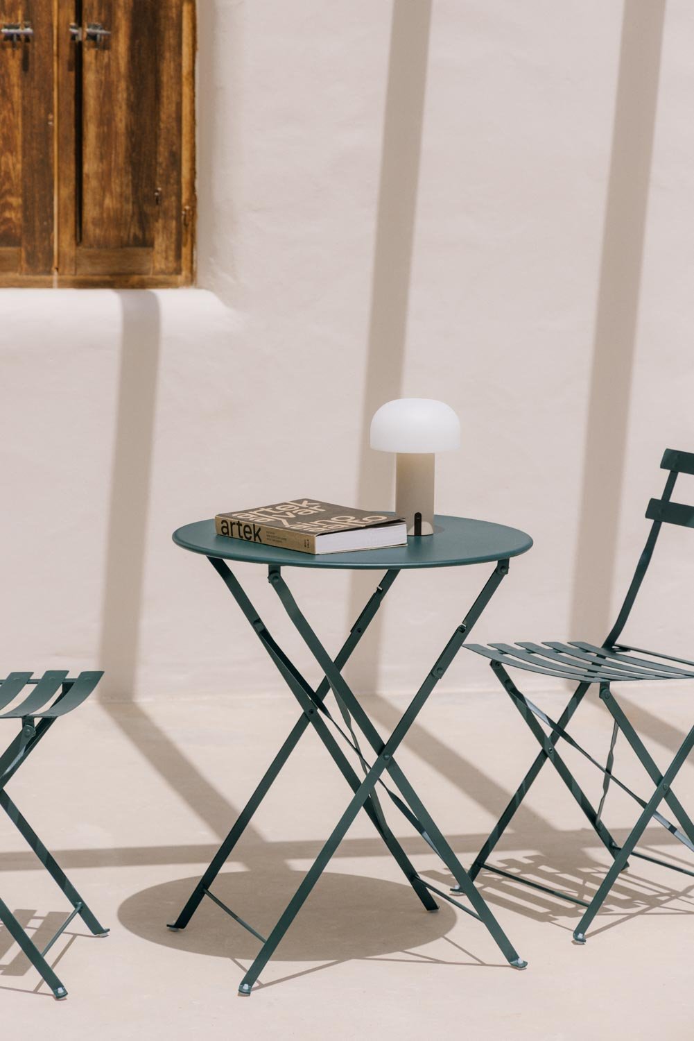 Mesa de jardín redonda Ø60 cm plegable en acero Sergey      , imagen de galería 1