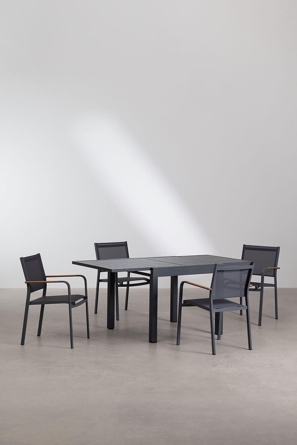 Set de mesa rectangular 90-180x90 cm extensible en aluminio Starmi y 4 sillas de jardín apilables en aluminio Archer, imagen de galería 2