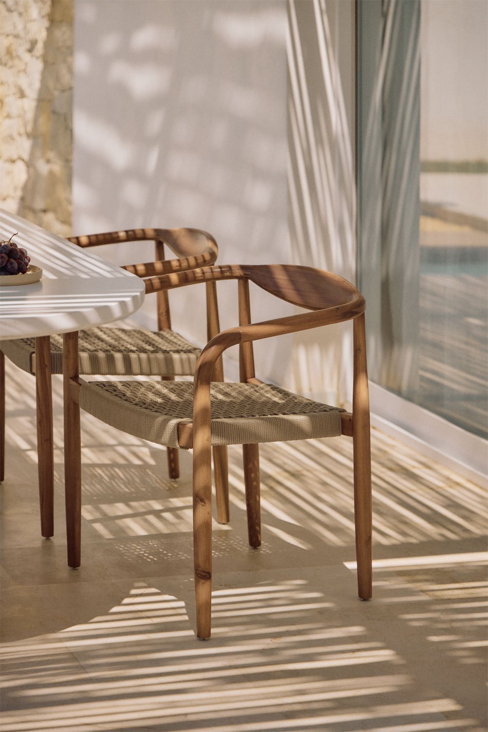 Silla de jardín en madera de acacia y cuerda trenzada Mallory     , imagen de galería 1