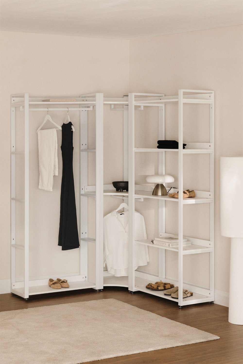 Armario Modular Abierto Esquinero de 3 Piezas con Perchero en Acero y Madera Ariaster       , imagen de galería 1