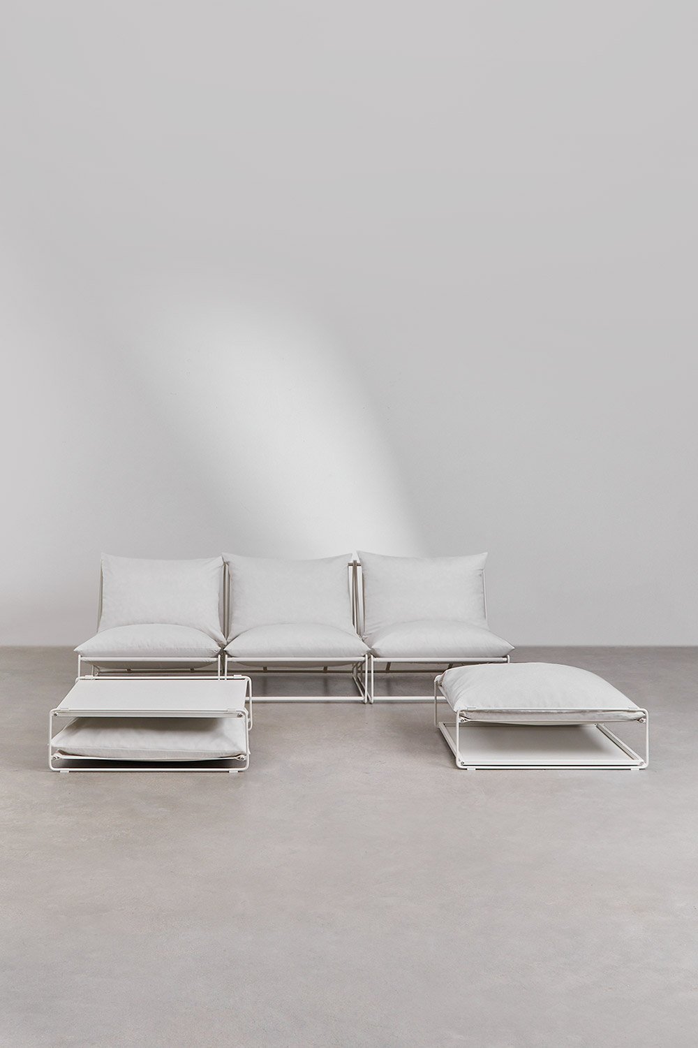 Conjunto de jardín con sofá modular de 3 piezas, mesa auxiliar y puff convertibles Amaro, imagen de galer&iacute;a 4