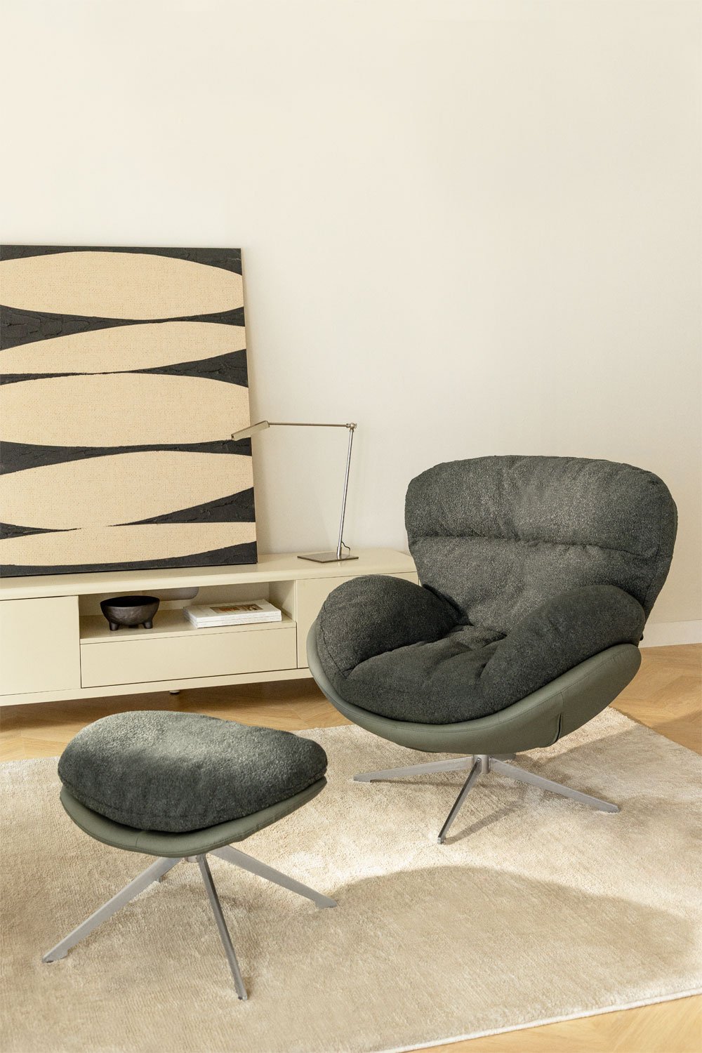 Sillón con reposapiés giratorios en tela bouclé Amanda, imagen de galería 1