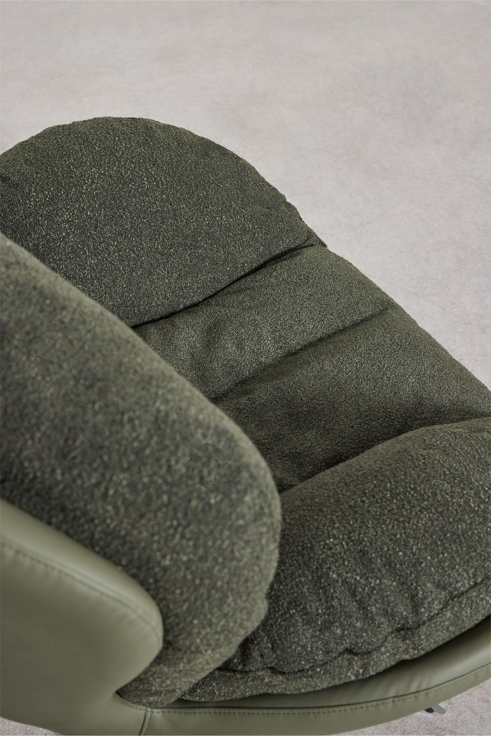 Sillón con reposapiés giratorios en tela bouclé Amanda, imagen de galería 2
