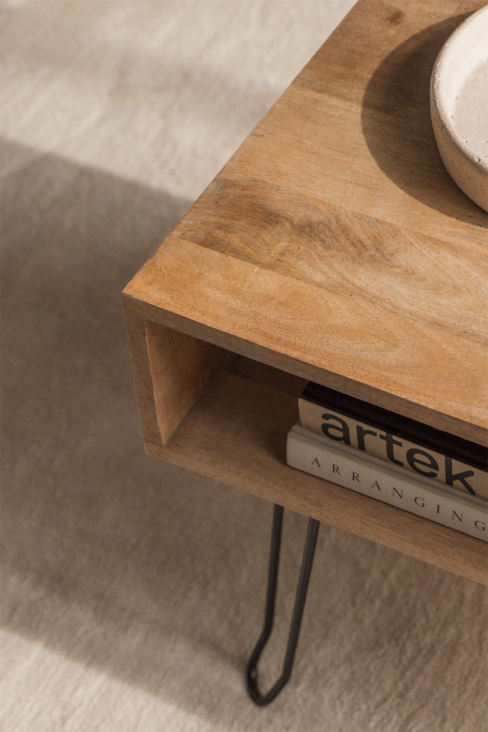 Mesa de centro en madera de mango Dugan  , imagen de galería 2