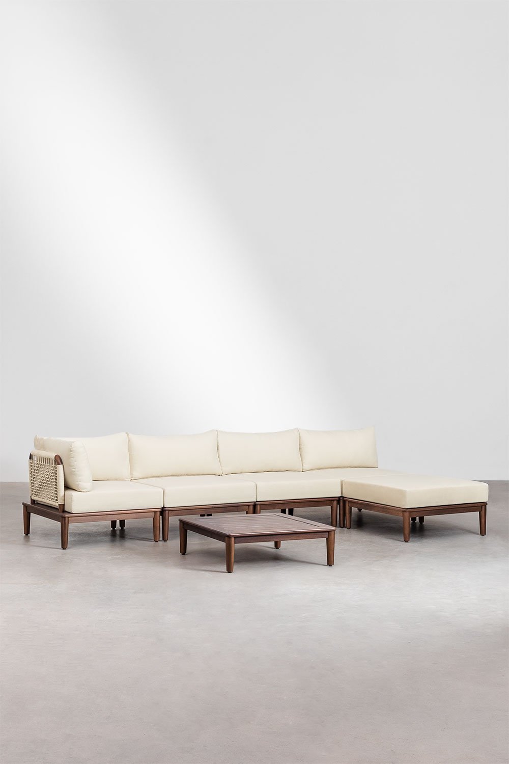 Conjunto de salón con sofá modular esquinero de 4 piezas, mesa de centro y puff en acacia Giulia, imagen de galería 1
