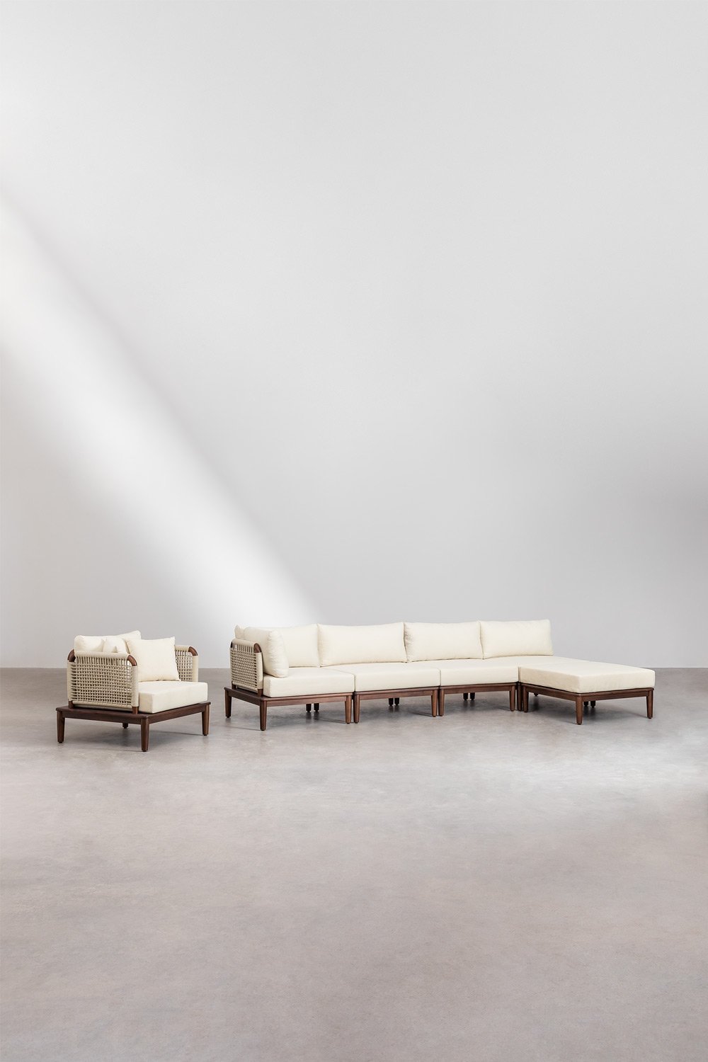 Conjunto de salón con sofá modular esquinero de 4 piezas con puff y sillón en acacia Giulia, imagen de galería 1