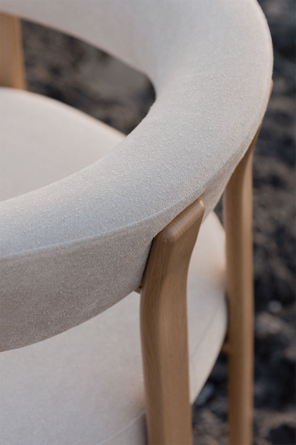 Silla de comedor con reposabrazos en tela chenilla Jolie, imagen de galería 2