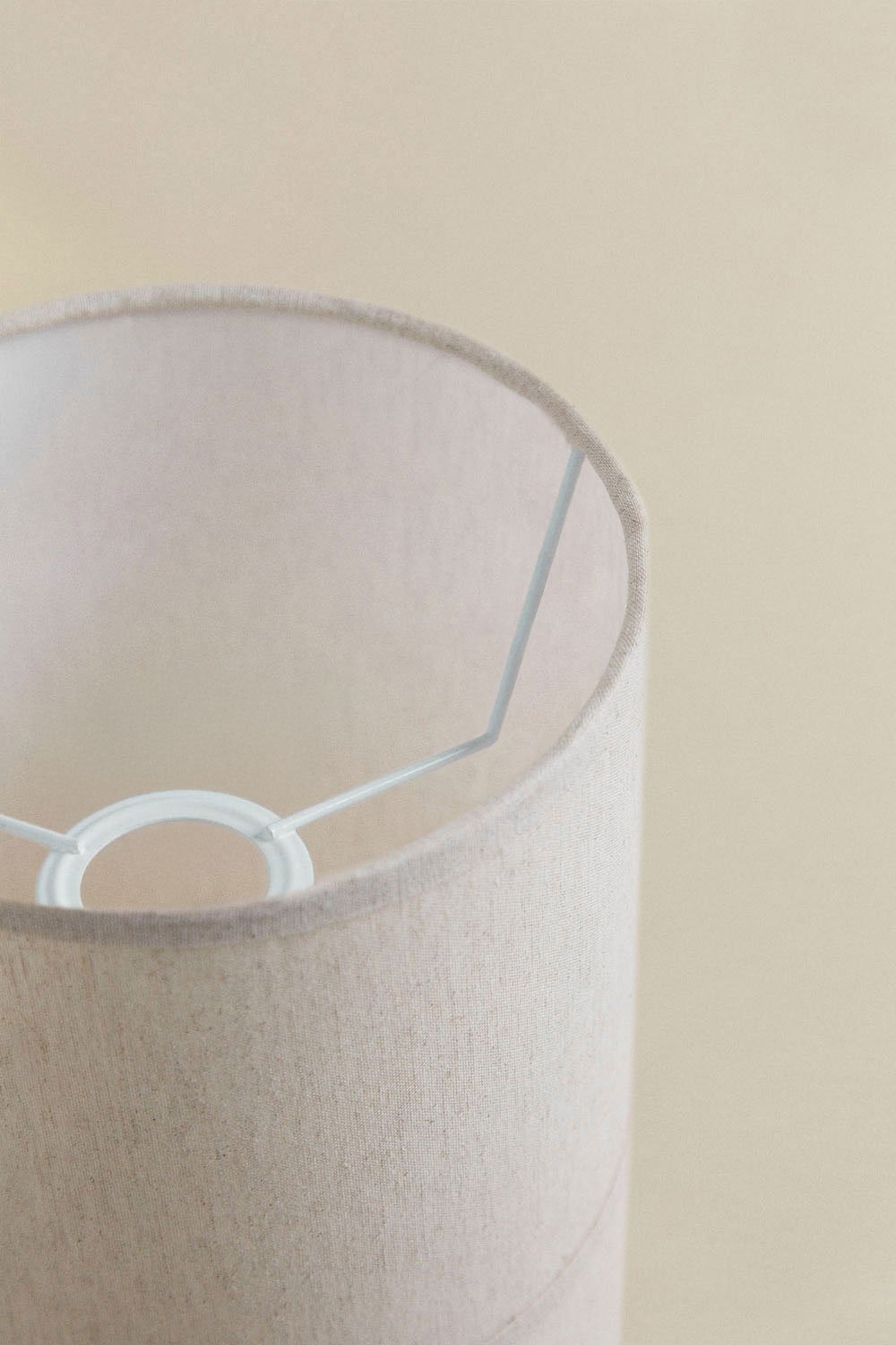 Lámpara de mesa en madera de mango Carolina, imagen de galer&iacute;a 6