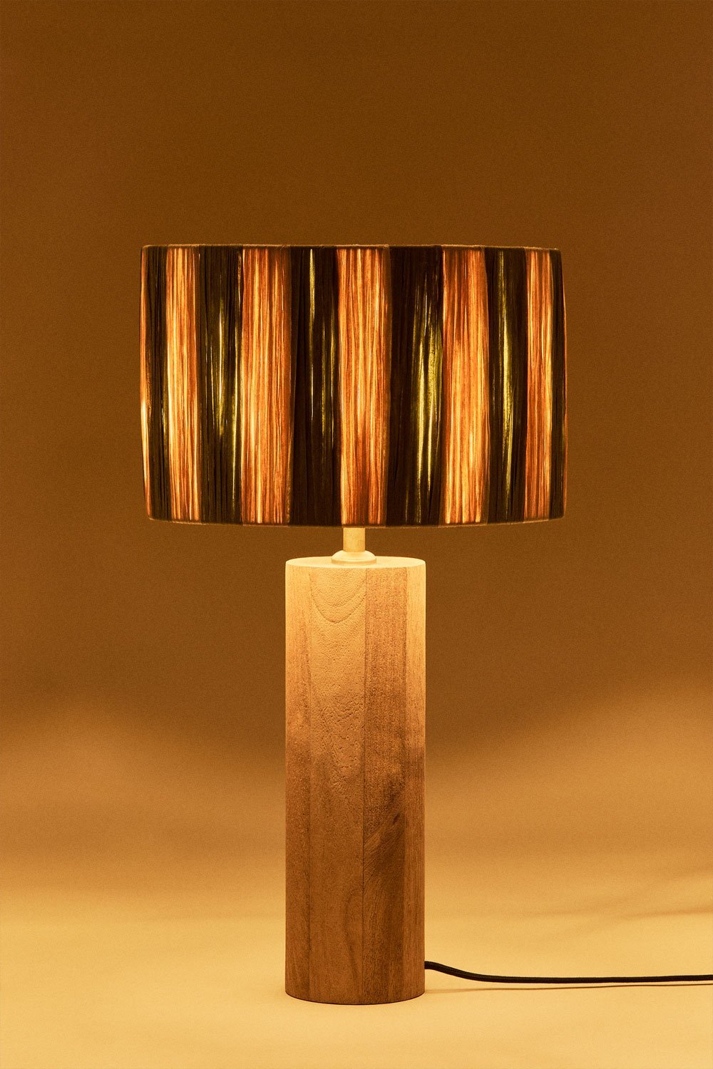 Lámpara de mesa en madera de mango Carolina, imagen de galería 2