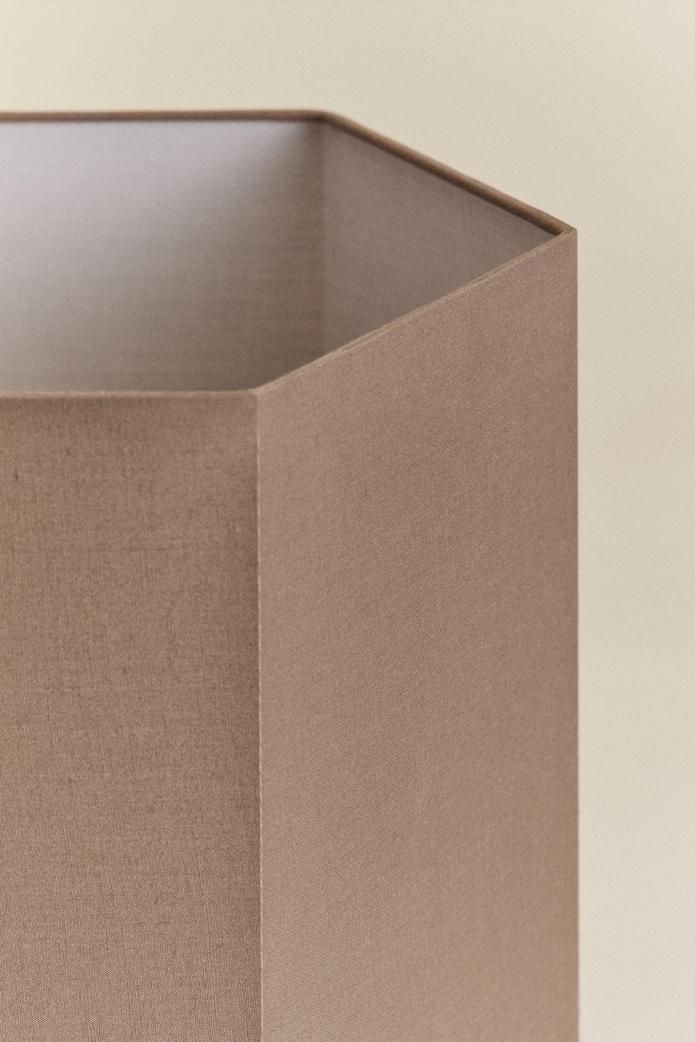 Lámpara de mesa en madera de mango Carolina, imagen de galer&iacute;a 3