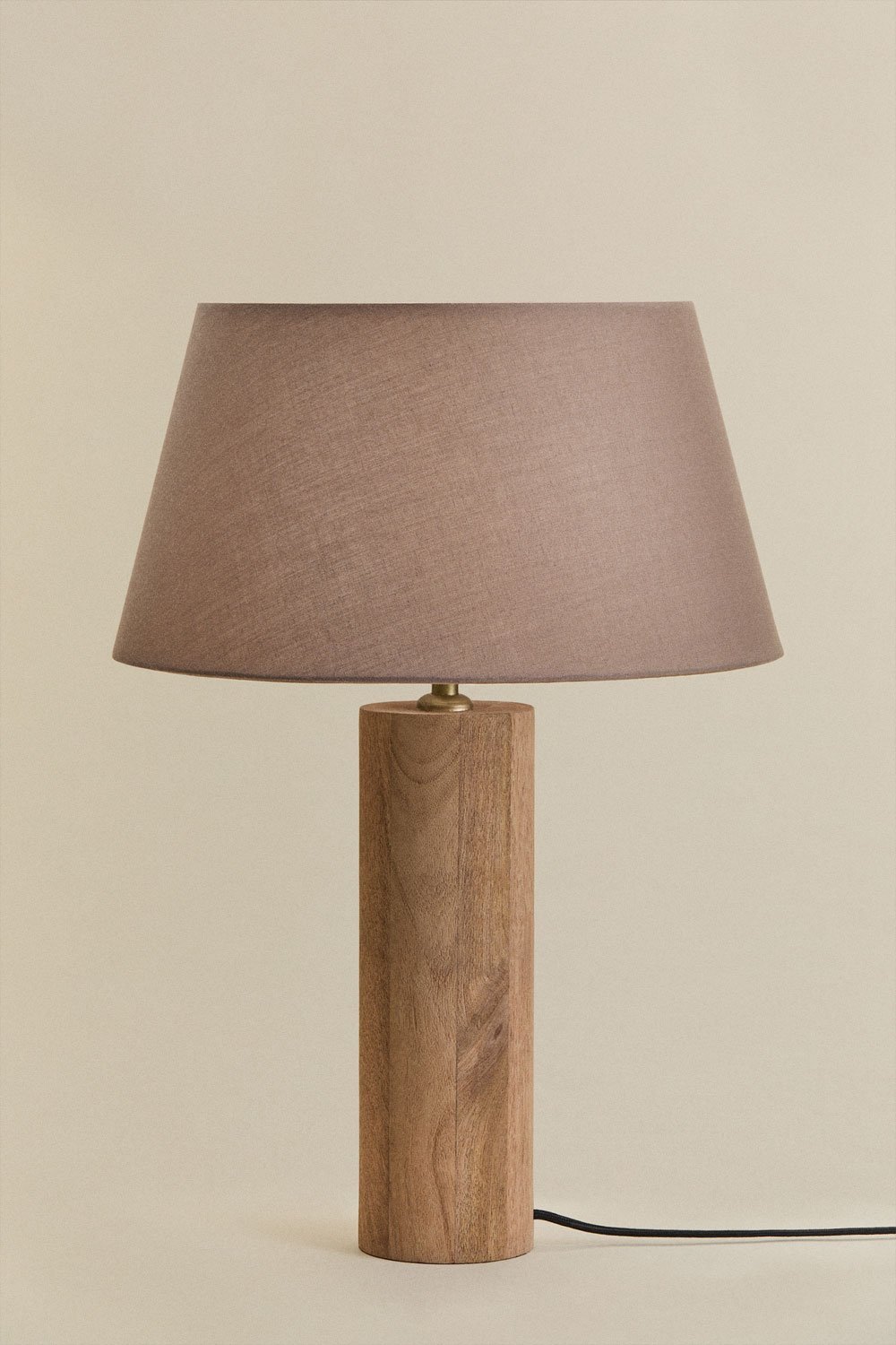 Lámpara de mesa en madera de mango Carolina, imagen de galería 1