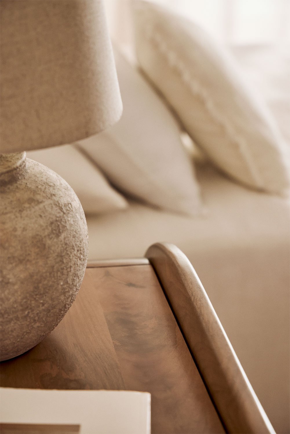 Cómoda de 3 cajones en madera de mango Agathe, imagen de galería 3