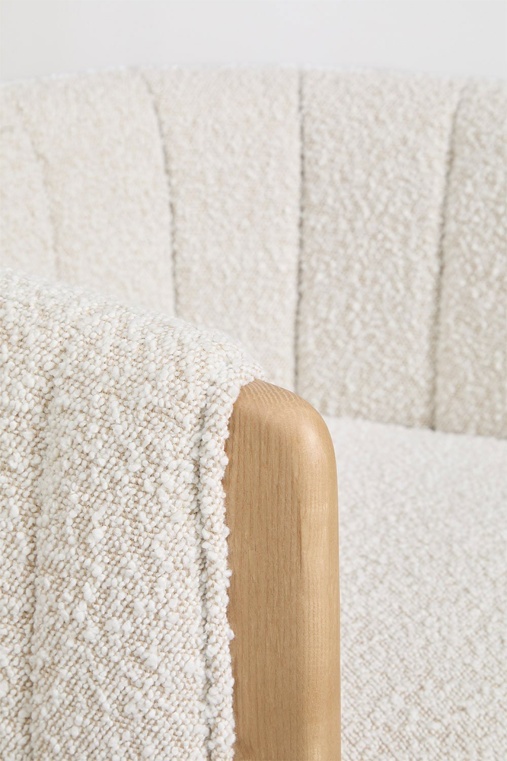 Silla de comedor en madera de fresno y tela bouclé Leo, imagen de galería 4