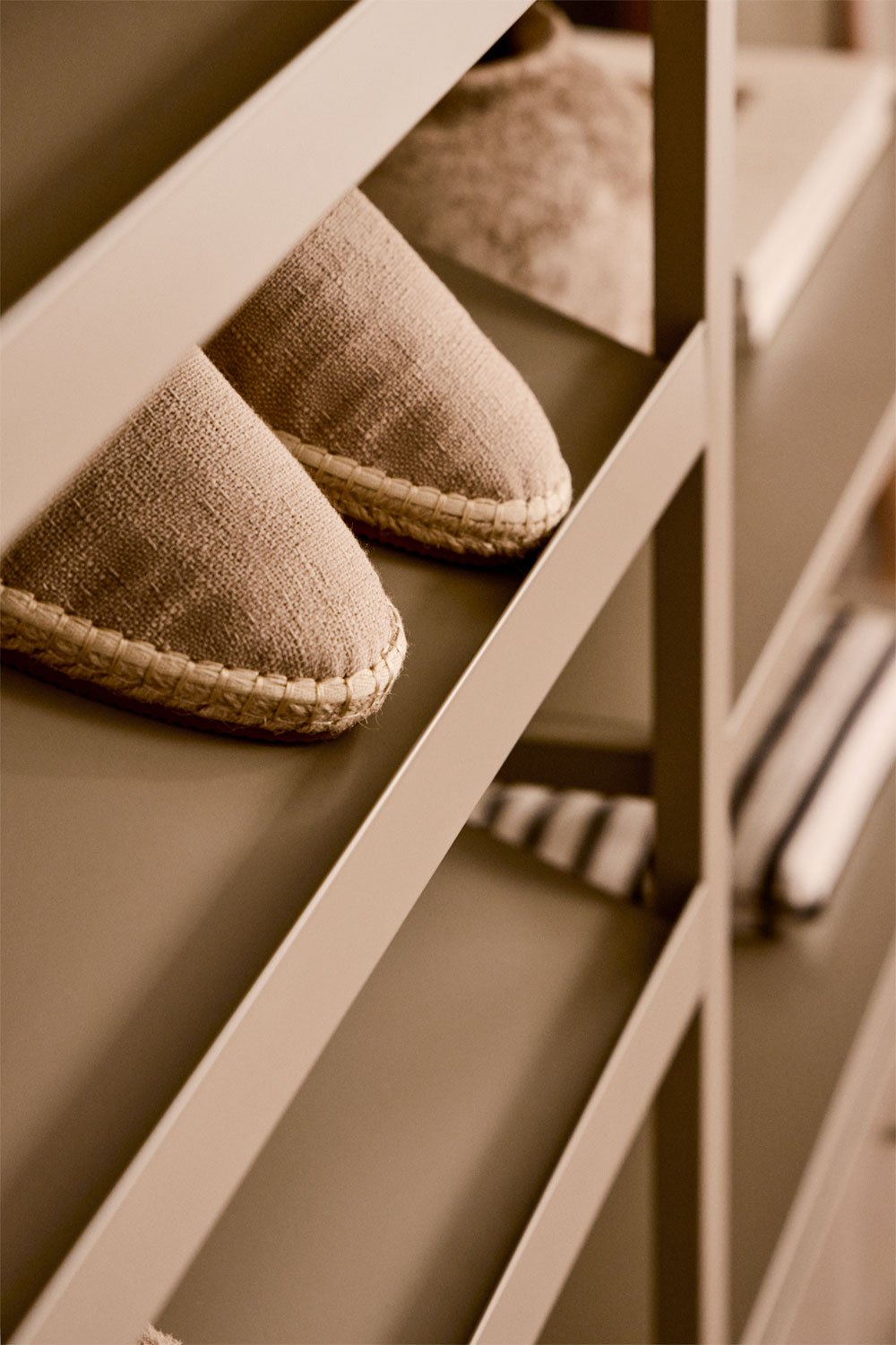 Armario modular abierto de 2 piezas con cajones y zapatero en acero Janine, imagen de galería 2
